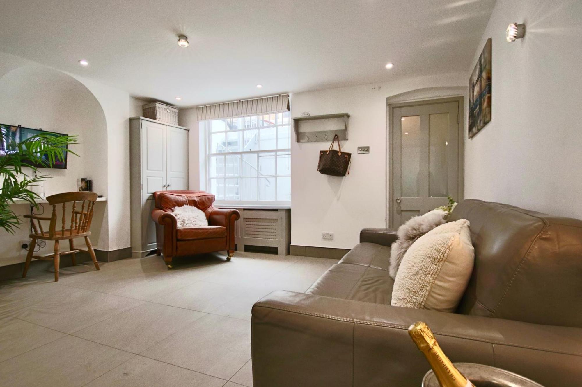 Victoria Belgravia Townhouse Apartment London Exterior photo